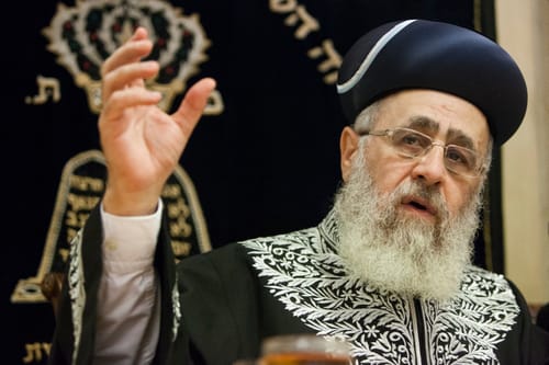 המרן הבא: הרב יצחק יוסף מסר שיעור במקום אביו