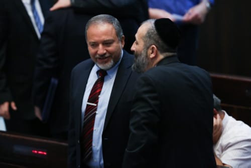 דרעי: החרדים תומכים במשה ליאון כדי שליברמן יעזור לנו לפרק את הממשלה