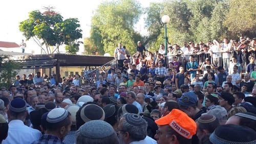 זקן רבני הציונות הדתית הובא למנוחות