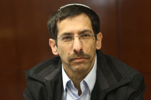 "לא ניתן לרבנות לקבוע את כל הסדרים הדתיים במדינה, כי היא כפופה לחרדים"