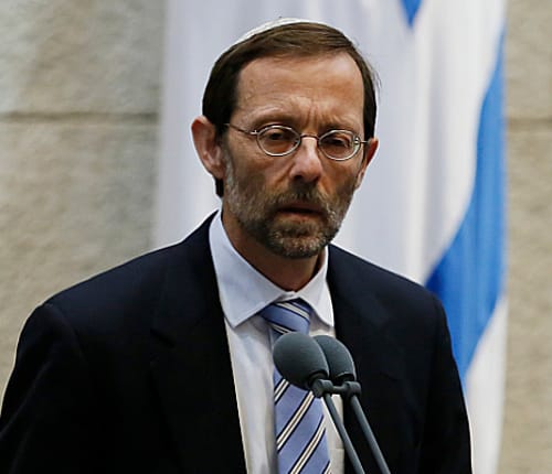 פייגלין מאשים: ישראל זרקה לכלבים את יונתן פולארד