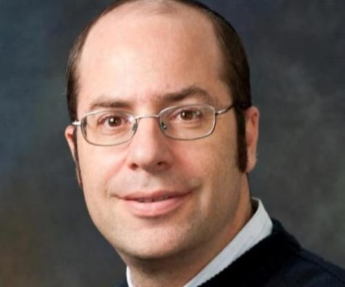 הרב אמסלם הוא ההוכחה שמוצא עדתי אינו רלוונטי