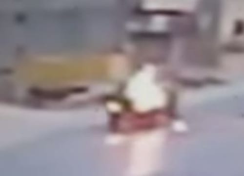 בוגי תראה, זה טרור: בקבוק תבערה על ג'יפ צה"לי בחווארה
