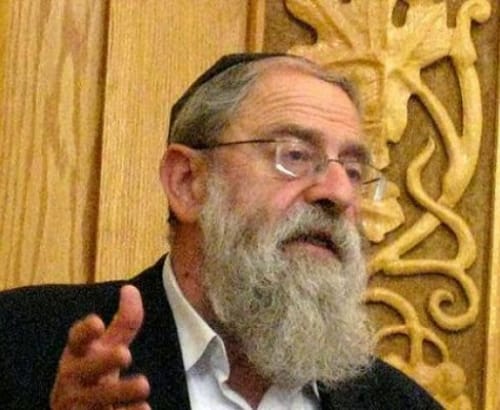 הרב שלזינגר נגד הרב שטרן: "הוא לא מתאים לתפקיד"