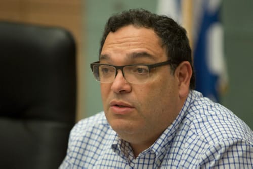 הרב זייני: האם שר החינוך הוא עיוור צבעים עד כדי כך?