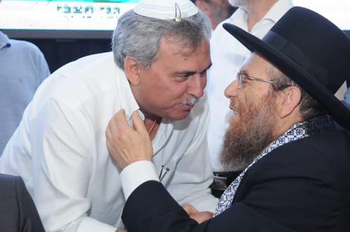 חרדים וסרוגים במפגן תמיכה משותף באשקלון