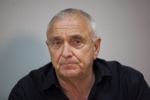 אהרונוביץ' מאשים את הפרקליטות בהדלפות