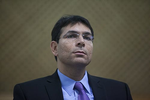 נתניהו פיטר את סגן שר הביטחון, דני דנון