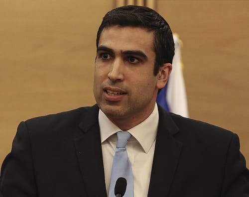 שטבון מכריז מלחמה: "בנט רוצה שלטון יחיד"