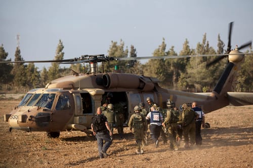 גלריה פינוי הנפגעים מאירוע הפצמ"ר בבארי