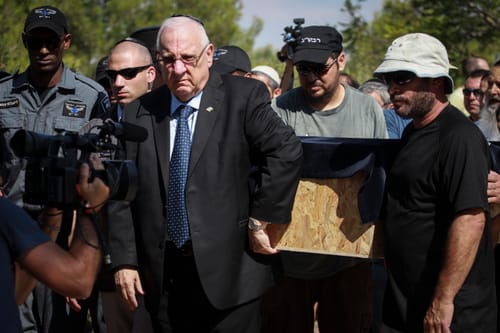 תיעוד כואב: הלוויתו של הילד דניאל טרגרמן הי"ד