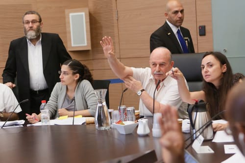 אושר: יעד הגירעון ל- 2015 יגדל ל- 3.4%