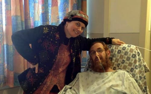 מתאושש: יהודה גליק יצא מטיפול נמרץ