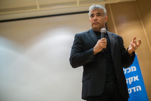 יש עתיד: "האחים של בנט יוצאים מהארון"