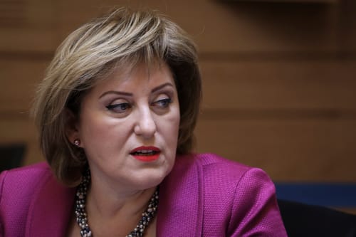 ישראל ביתנו מתפוררת: גם פאינה קירשנבאום פורשת