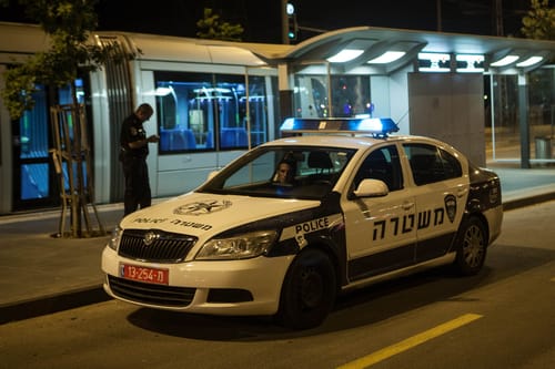 הרב ברכיהו: לשוטרים מותר לחלל שבת עבור אירועים במוצ"ש