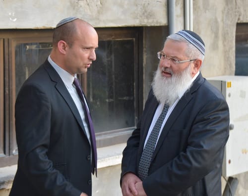 הרב וייס: למה בנט ובן דהן שותקים בנושא כריך החזיר?