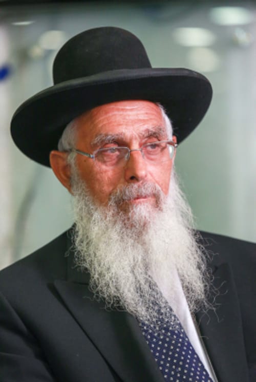 הרב אריאל: חקלאי 'אוצר הארץ' על סף קריסה