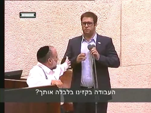 צפו: יצחק כהן הוציא מהכלים את אורן חזן