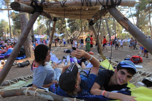 למרות החום הקיצוני מחנות הקיץ מתקיימים כרגיל