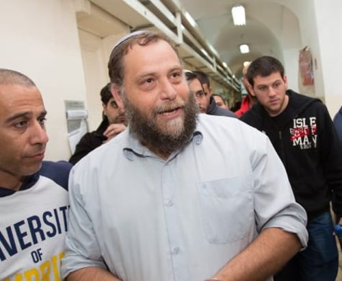 'הארץ': להכות את גופשטיין במחבט בייסבול