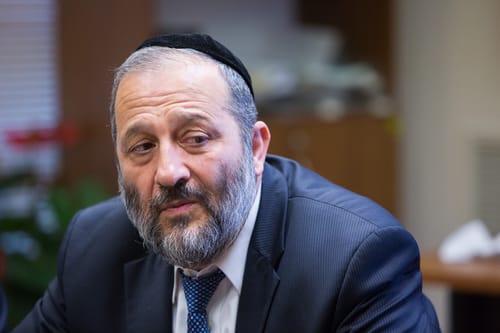 בג"צ: דרעי שהורשע בשוחד יכול לכהן כשר