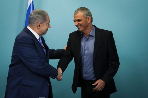 יש כסף: נתניהו וכחלון הורידו את המע"מ