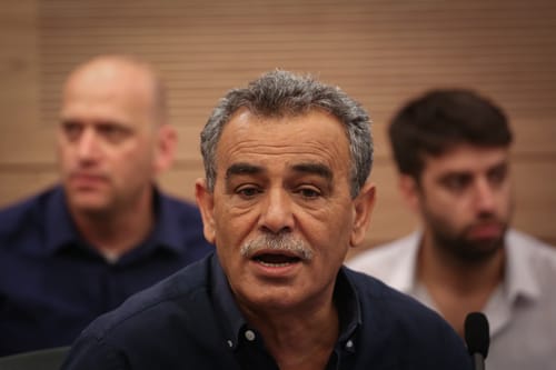 זחאלקה תוקף את הגזענות של השמאל. צפו
