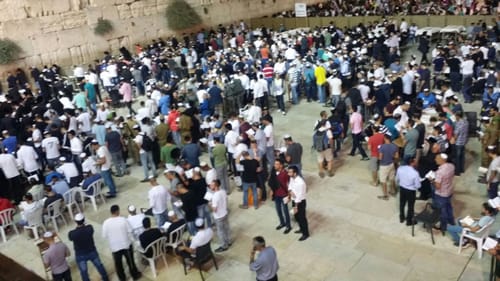 ירידה דרסטית במספר המתפללים בכותל