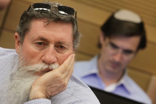 "האיש לא בריא! צריך להחליף אותו כמה שיותר מהר"