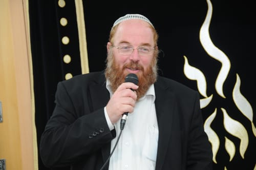 לא לרופאים בלבד הרפואה / תגובה לרב שרקי