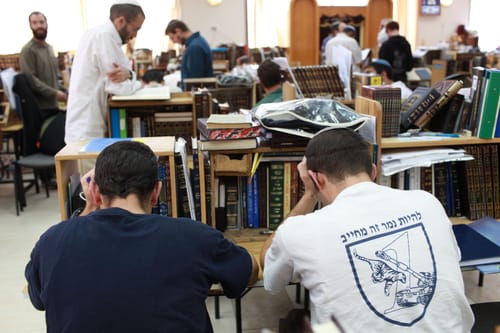 נסיעות חינם באוטובוסים לתלמידי הסדר ומכינות