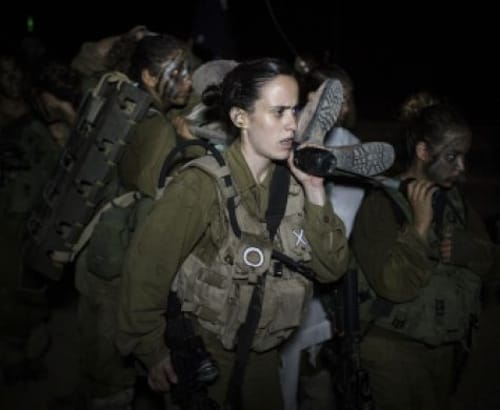 הרב שלמה אבינר: "יש לרחם על הבנות שהולכות לצבא"