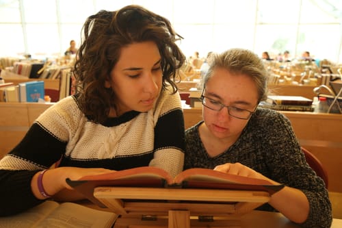 שוויון בנטל: נסיעות חינם גם לתלמידות מדרשה