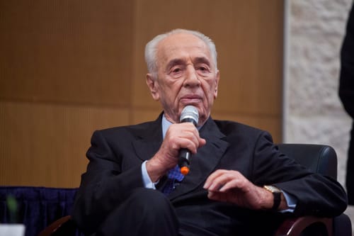 בלשכת פרס מכחישים את שמועות הווטסאפ לגביו
