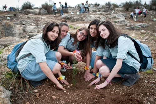 הורים לחניכים בסניף פ"ת נגד נטיעות בשומרון