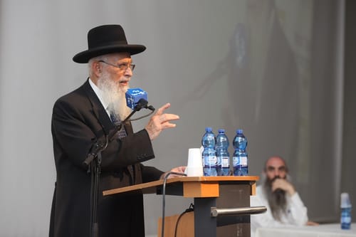 בג"צ דחה עתירה נגד זכיית הרב אריאל בפרס ישראל