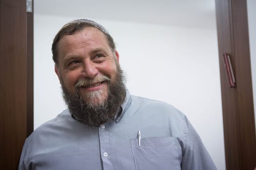 אישום: שוטרי מג"ב מסרו מידע לבנצי גופשטיין