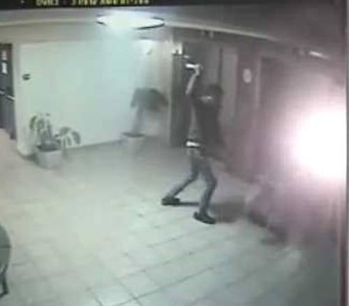 המחבל הכיר את צביקה וניסה לרצוח אותו בגרזן. צפו