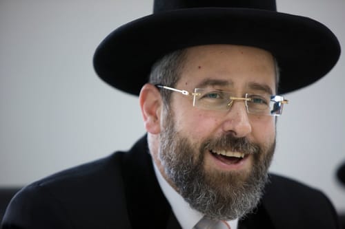 לפטר את הרב בנימין אטיאס? "הוא לא עובד אצלי"