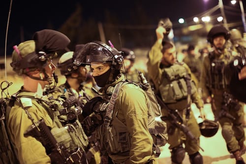 פיגוע דקירה ליד הר ברכה: שני חיילים נפצעו