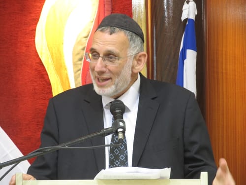 להקשיב לרב או למפקד? התורה קדמה לצה"ל