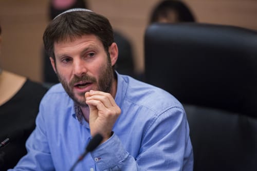סמוטריץ' למבקרי הרב יוסף: החלקתם על השכל
