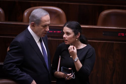 מי היה מאמין? נתניהו מגבה את איילת שקד