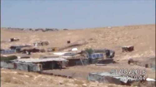 הפקחים היו בחופשה; באיחוד האירופי בנו בניגוד לחוק