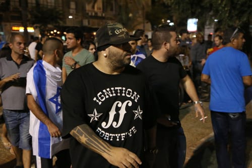 מוכרת בגלידריה החרימה את 'הצל' ופוטרה