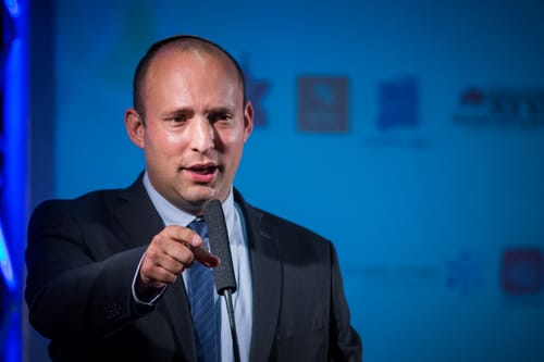 בנט מציב תנאי לכניסת ישראל ביתנו לממשלה