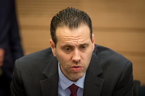 דיווח: ח"כ מיקי זוהר שוקל פרישה מהכנסת
