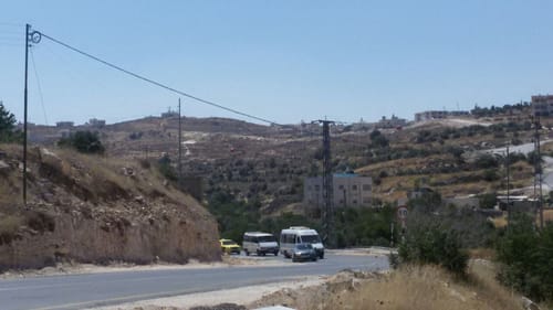 סגר על חברון? התמונות מוכיחות: הכל הצגה