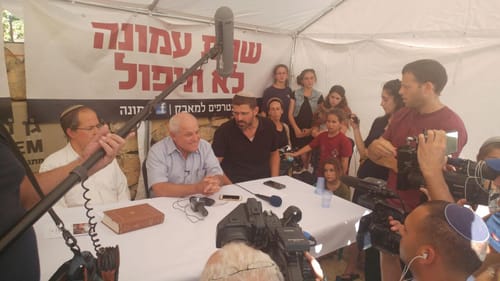 "נאבקנו בשרון, אם נצטרך ניאבק בנתניהו"